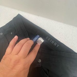 Black Skinny Jeans
